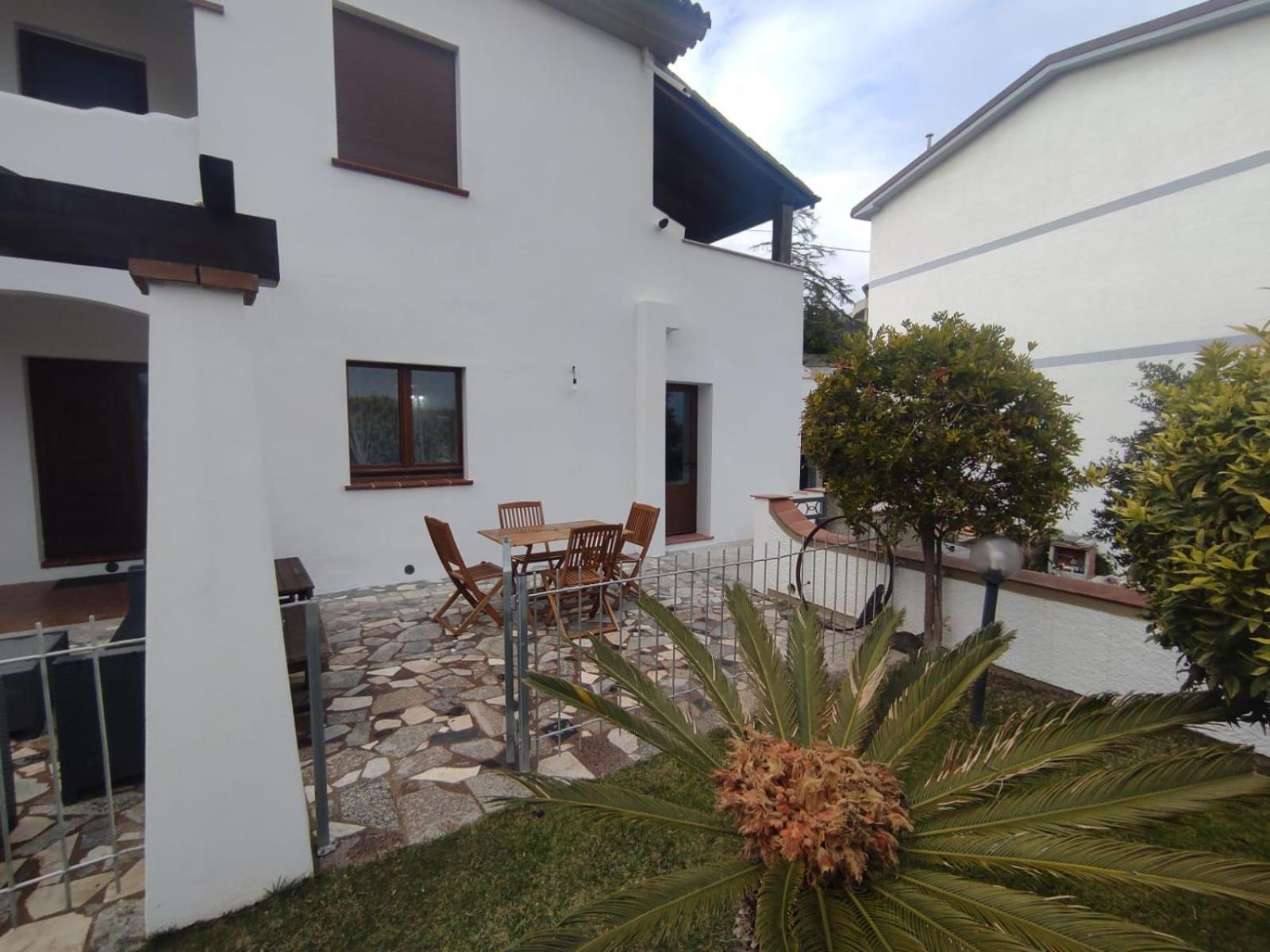 Appartamento Su Survaju Irgoli Exterior photo