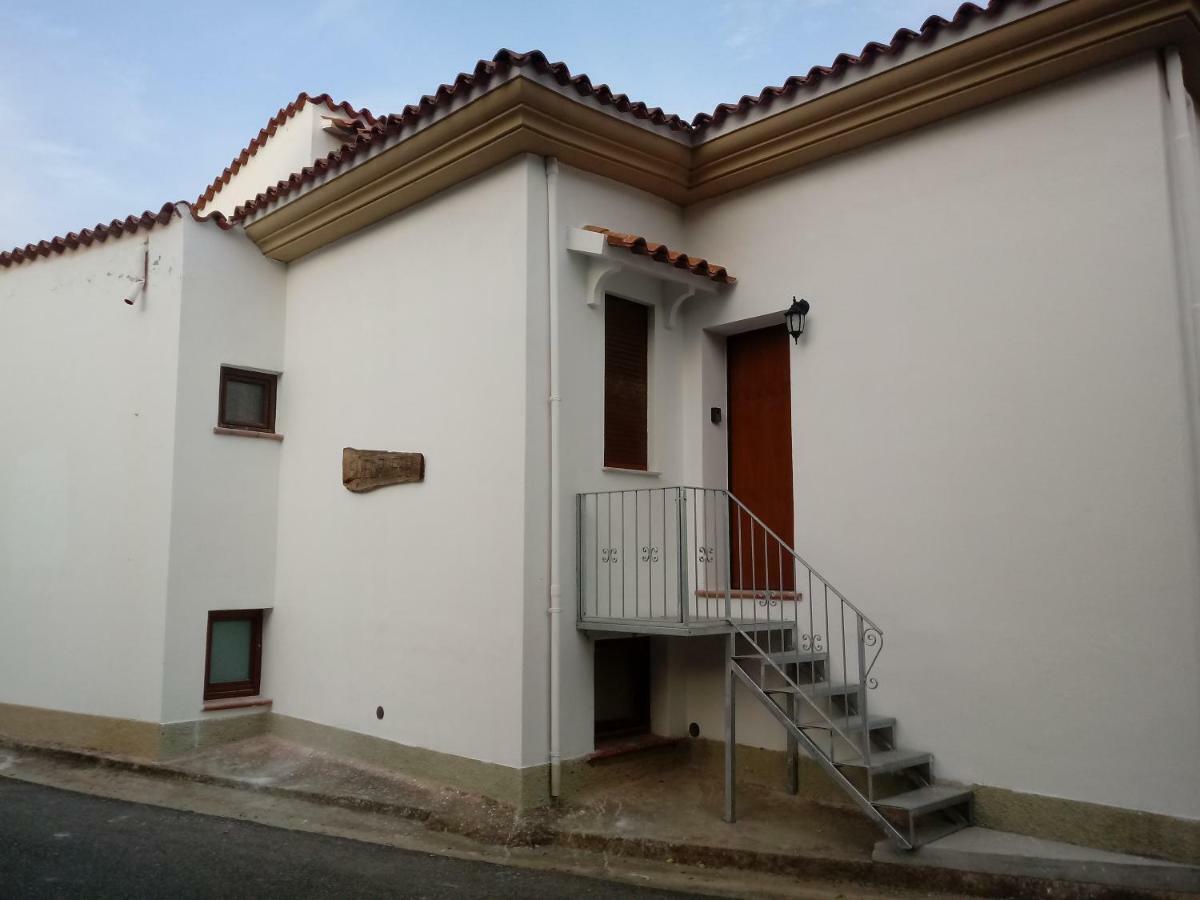 Appartamento Su Survaju Irgoli Exterior photo